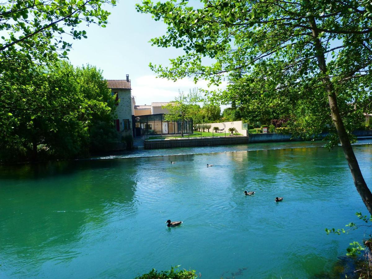 Au Murmure De La Sorgue Vila LʼIsle-sur-la-Sorgue Exterior foto